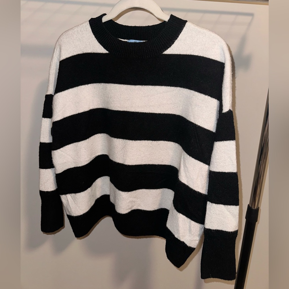 CeCe Black and White Striped Crew Neck Sweater